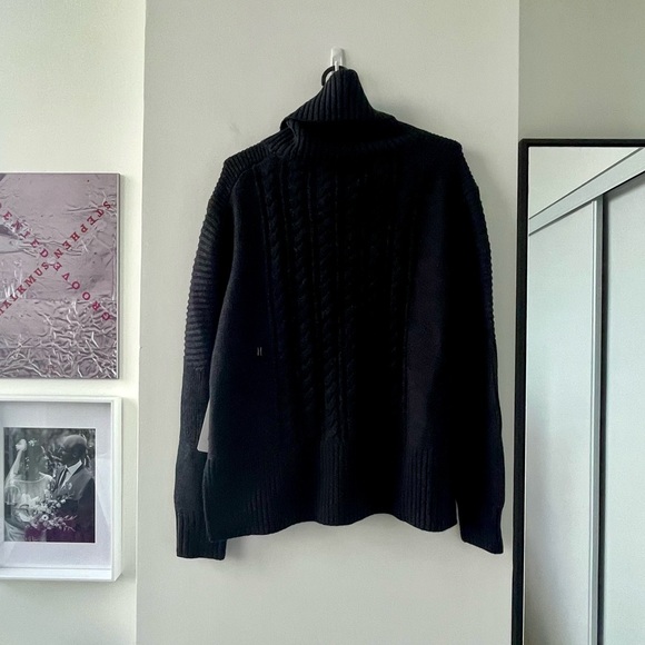 Kit & Ace CABLEKNIT MERINO TURTLENECK SWEATER - Heather Black - Picture 6 of 14